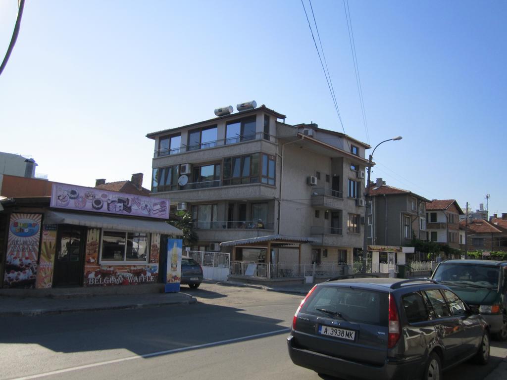 Guest House Rositsa Pomorie Esterno foto